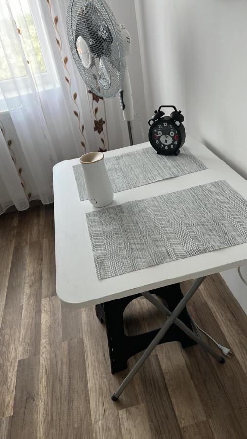 Apartament Cu 2 Dormitoare - Madalina Corabia Экстерьер фото